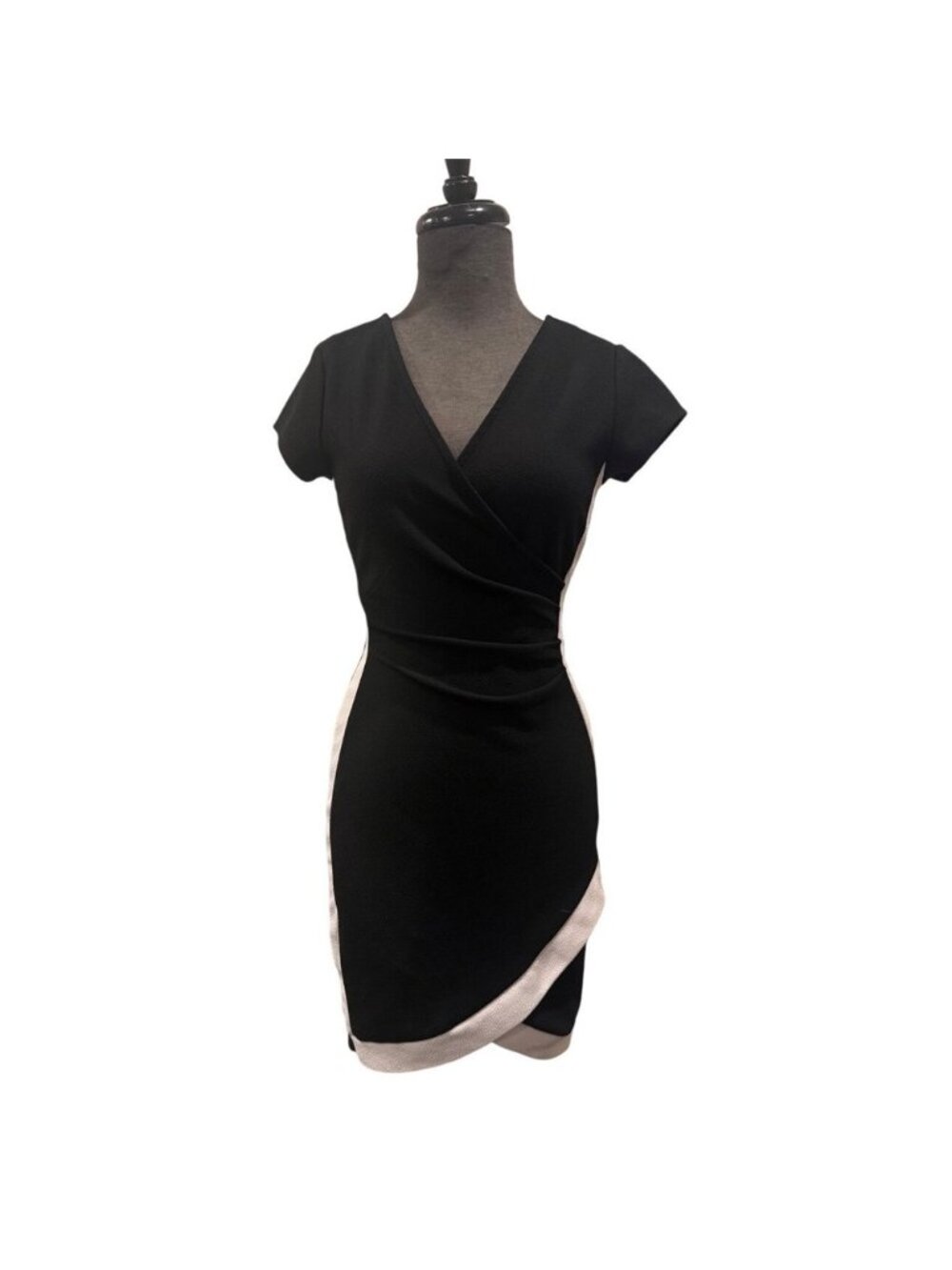 Almost Famous Womens Black White Wrap Bodycon Dress Short Sleeve V-Neck Size M